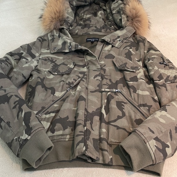 Generation Love Fran Camo Fur Hood Bomber Zip Up Jacket Size Medium Winter Cozy - Picture 7 of 11